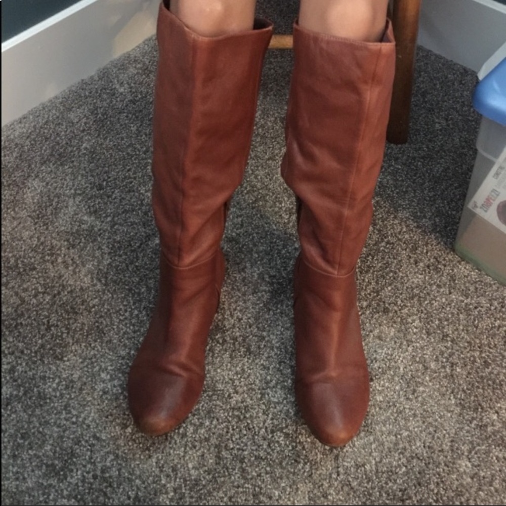 Indigo by Clarks pre-loved boots